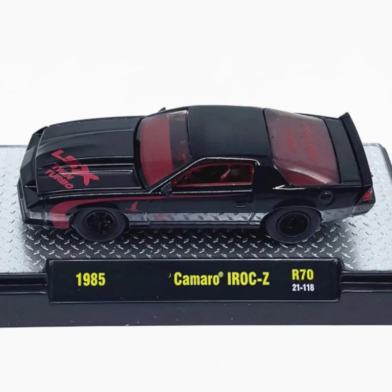 Diecast Original 1:64 Scale 1985 Camaro IROC-Z Simulation Alloy Car Model Static Display Collectible Gift Decoration Souvenir